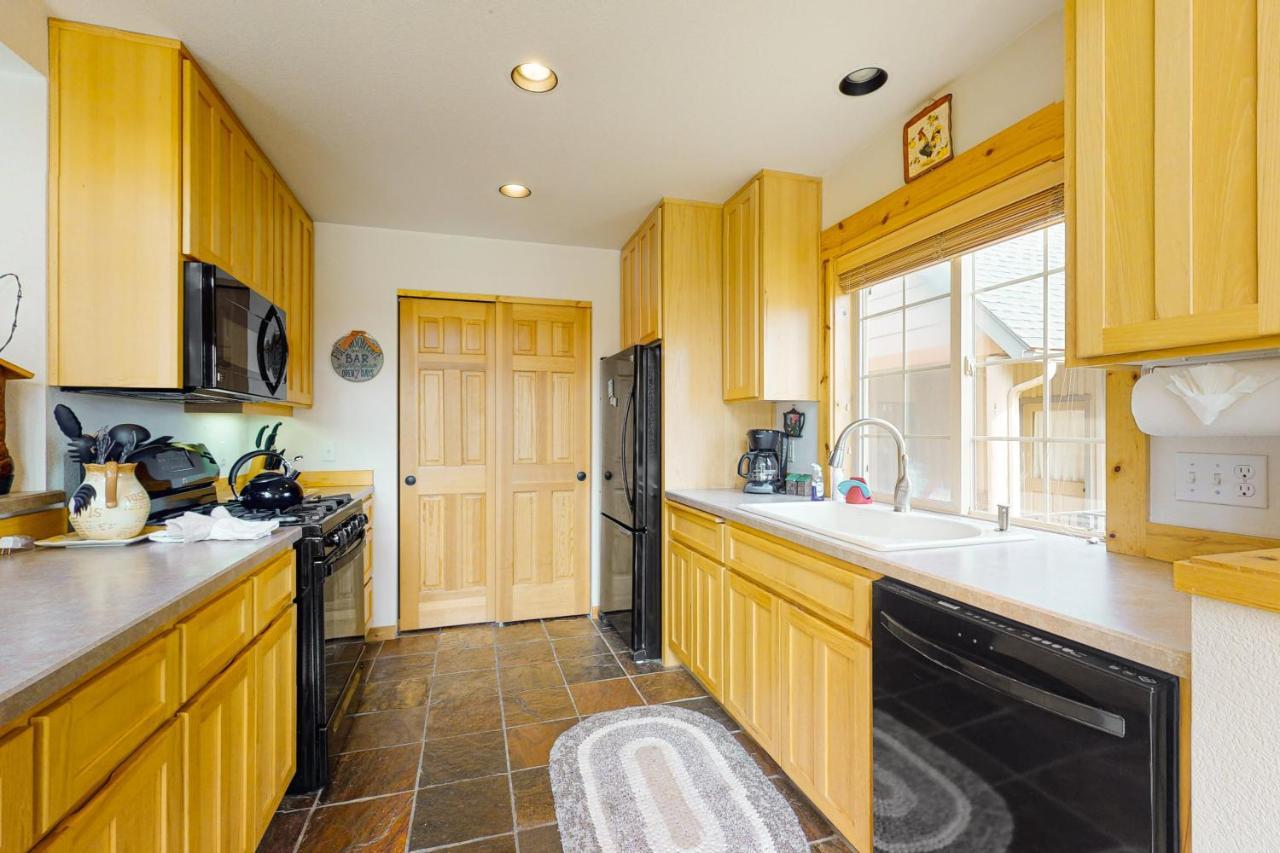 Cinnamon Teal Chalet Redmond Exterior foto